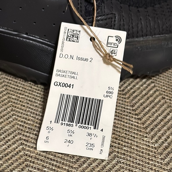 NWT Adidas Bounce DON Issue 2 Basketball GX0041 Lace up All Black Sneaker/Shoe 6 - Picture 11 of 17